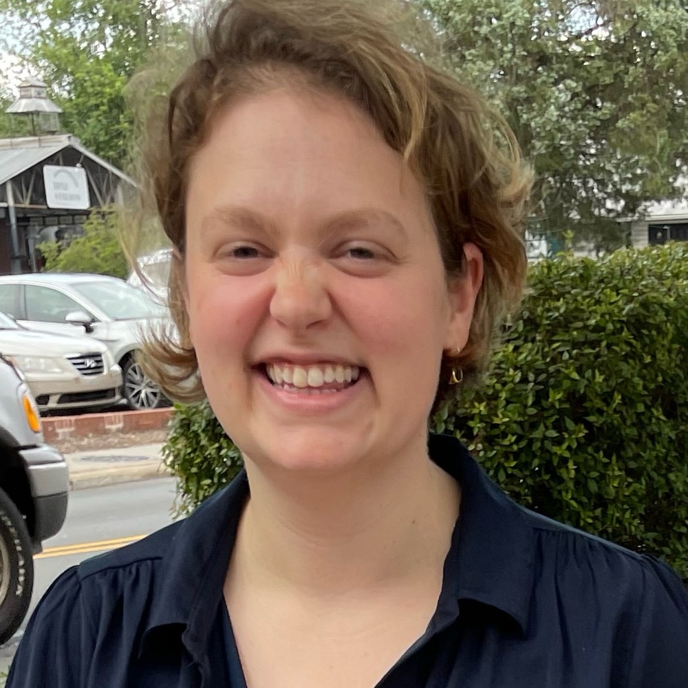 Meet your Posher, Isabel